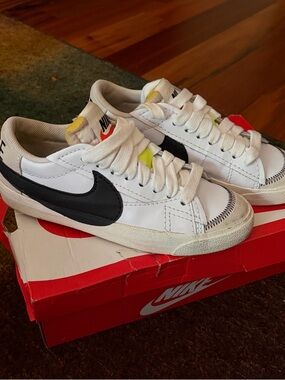 Nike Blazer Low '77 Jumbo sneakers